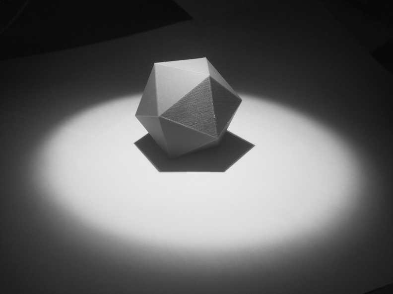 marekl11_07_pureIcosahedron.jpg